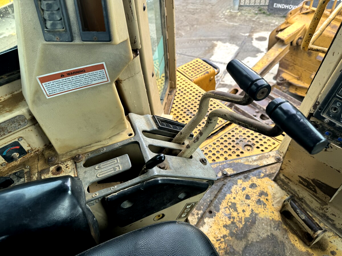 bulldozer caterpillar d9r 