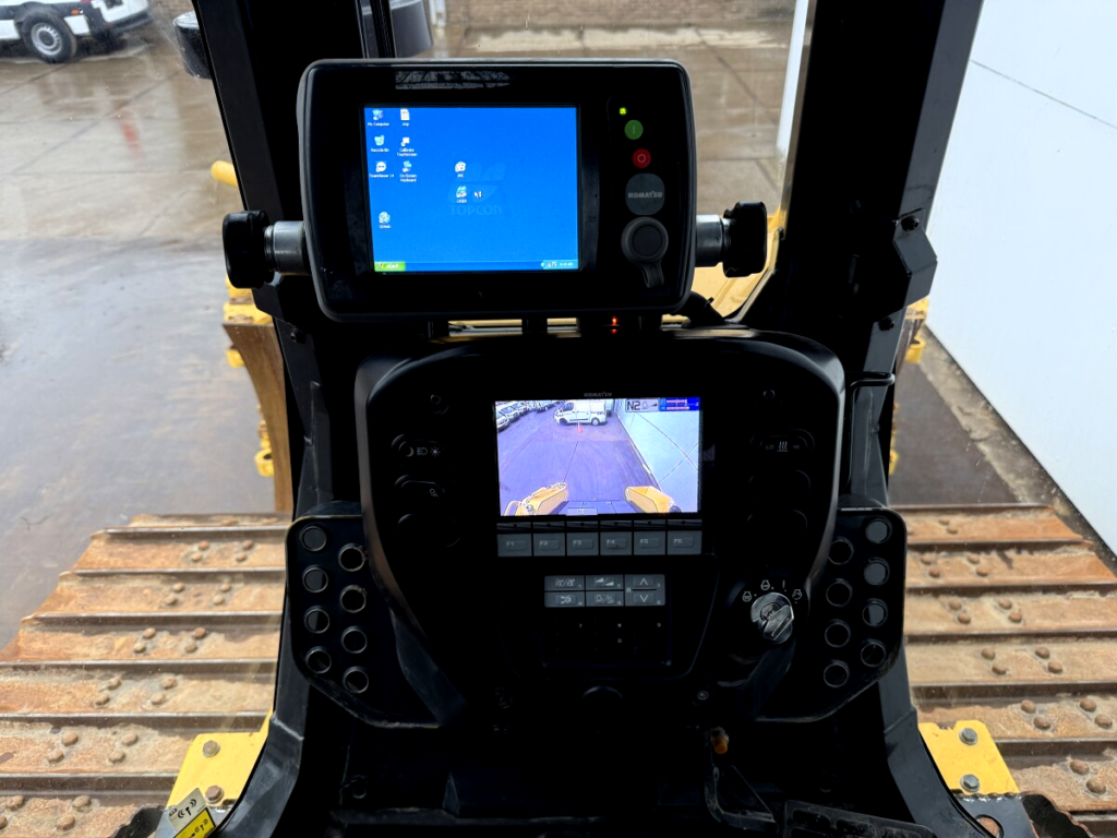 komatsu d61pxi 24 (1)