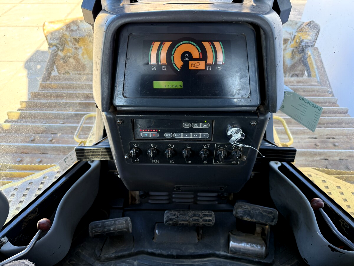Komatsu D85PX-15E0