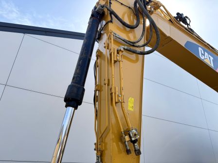 Pelleteuse pelleteuse caterpillar 320fl