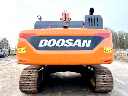 Pelleteuse pelleteuse doosan dx300lc 5