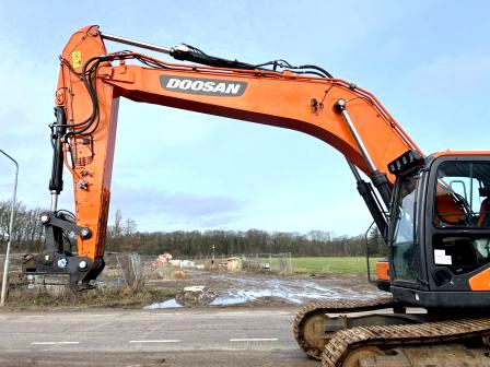 Pelleteuse pelleteuse doosan dx300lc 5 (5)