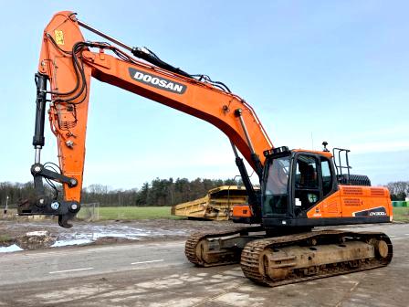 Pelleteuse pelleteuse doosan dx300lc 5