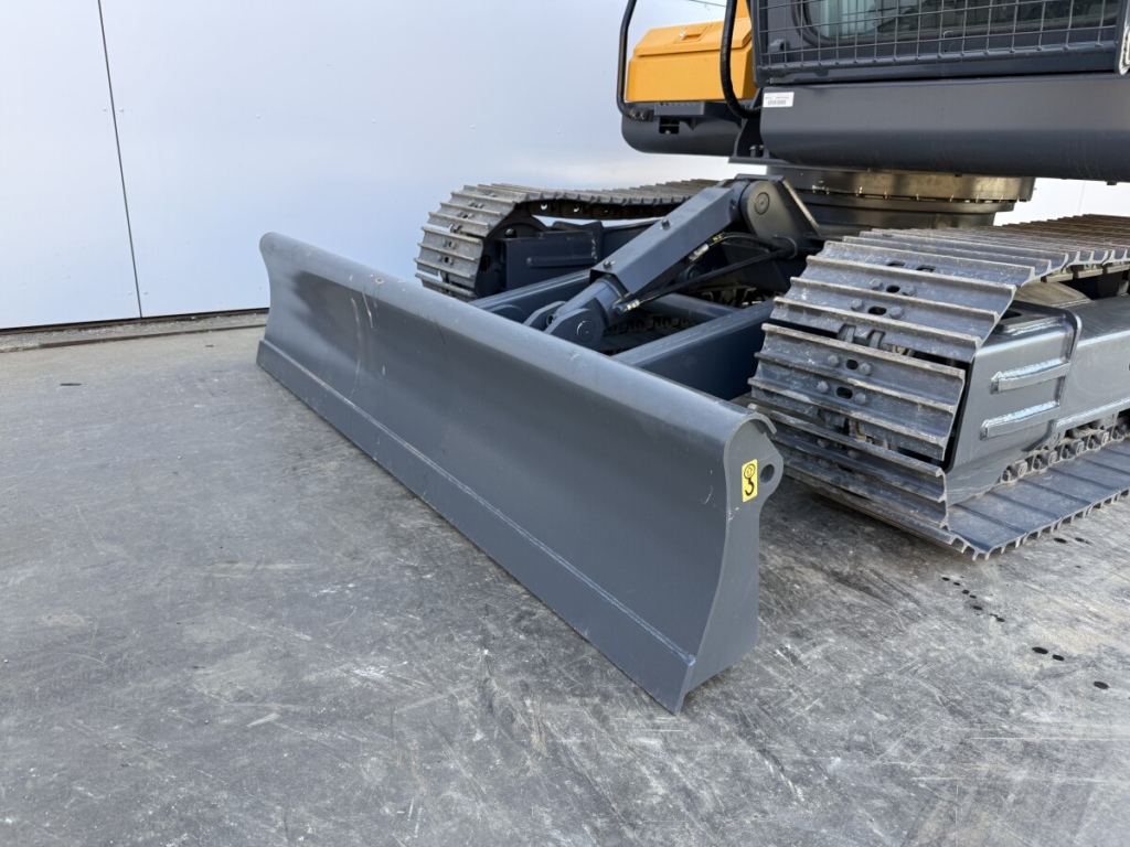 Pelleteuse pelleteuse hyundai r85a